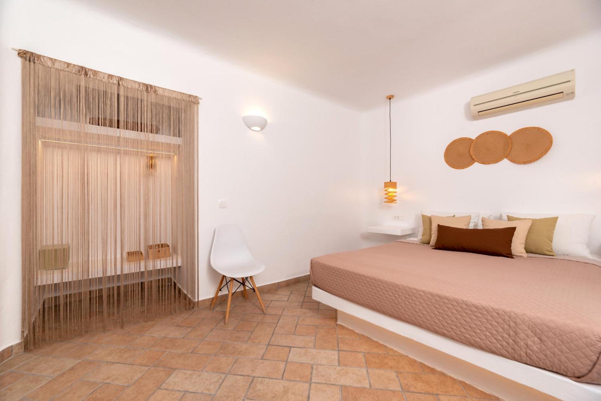 Otel Seaside By Manos