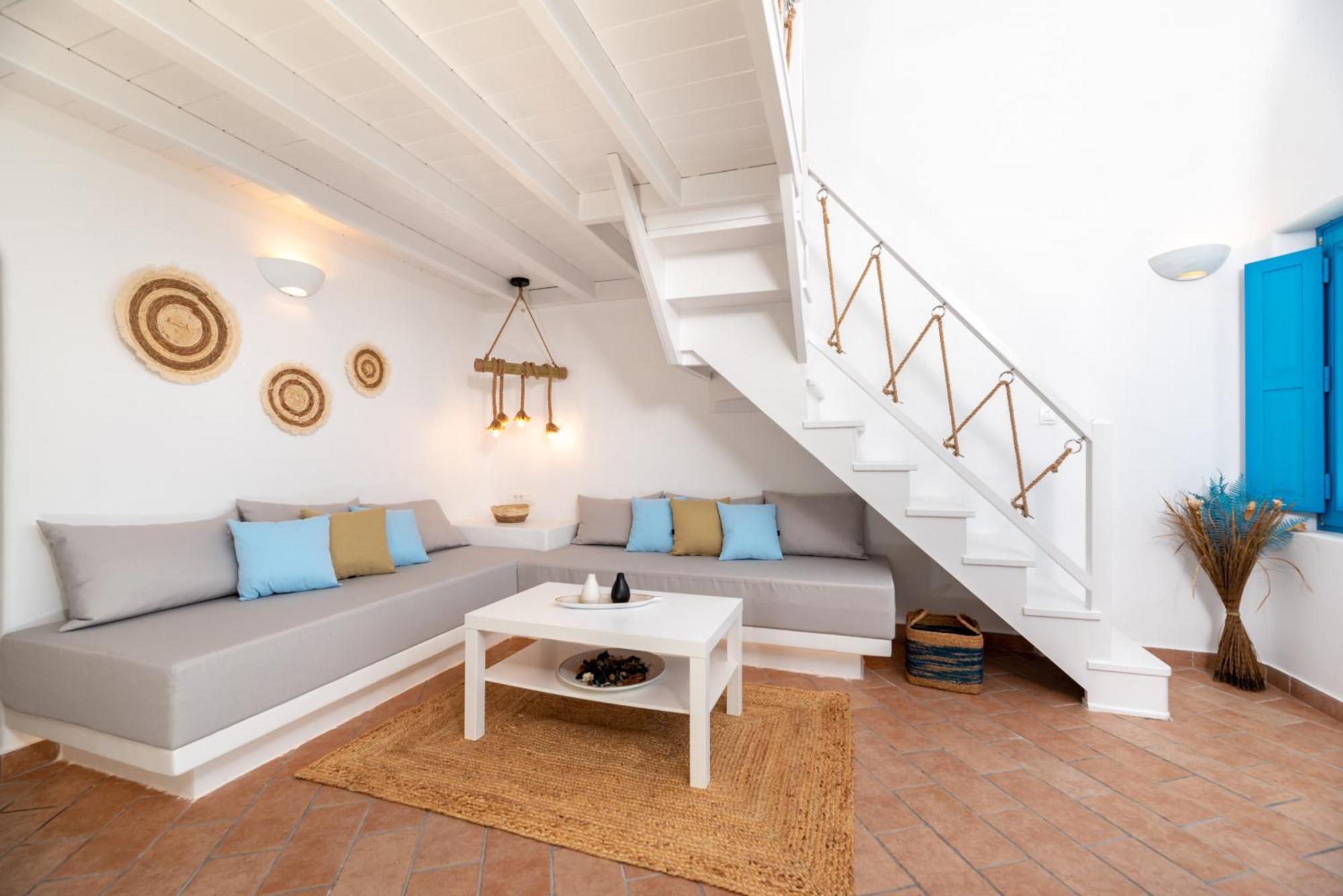 Seaside By Manos Otel 3*