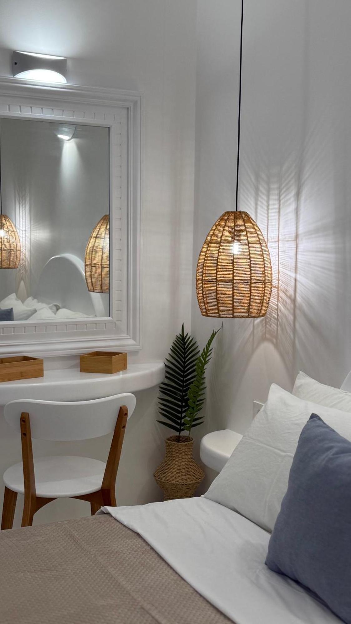 Seaside By Manos Otel 3*