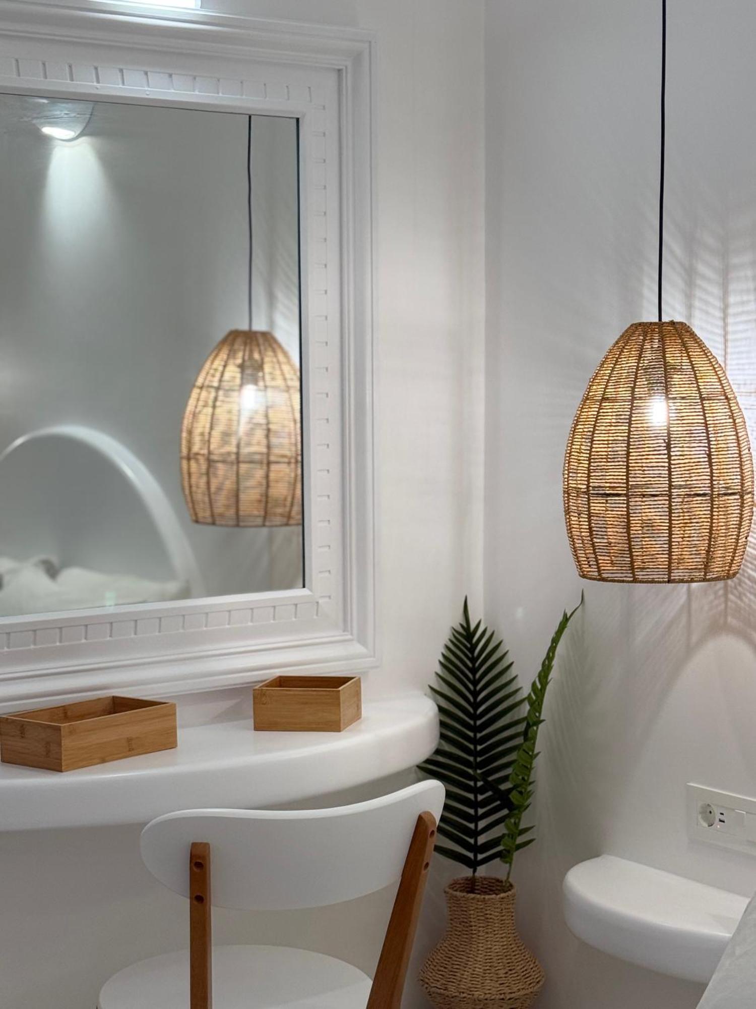 Otel Seaside By Manos 3*